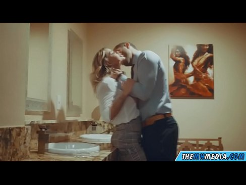 ❤️ Quando uma loira peituda o seduz em um banheiro público ️❌ Porno vídeo em porno pt-br.hentai-id-tv.ru ☑